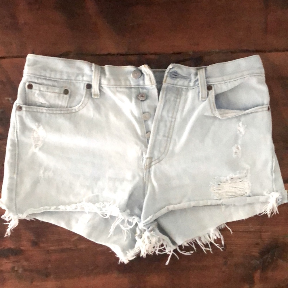 Levi’s cut-offs - Picture 3 of 8
